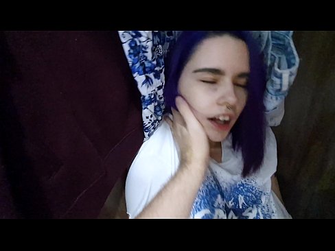 ❤️ Nire ahizpa armairuan aurkitu eta lagundu zion esperma ❤ Sexu bideoa pornoan eu.wassell.ru ❌️