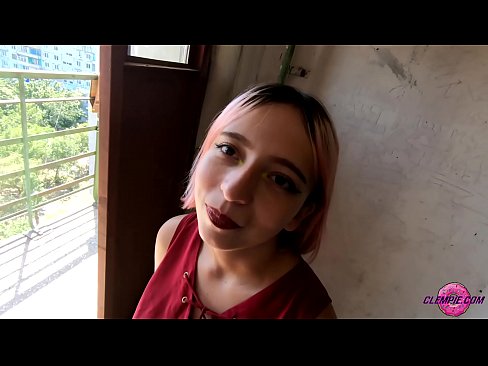 ❤️ Ikasle sentsuak arrotz bat zurrupatzen du kanpoaldean - Cum On His Face ❤ Sexu bideoa pornoan eu.wassell.ru ❌️