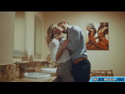 ❤️ Ilehoria busti batek komun publiko batean seduzitzen zaituenean ❤ Sexu bideoa pornoan eu.wassell.ru ❌️